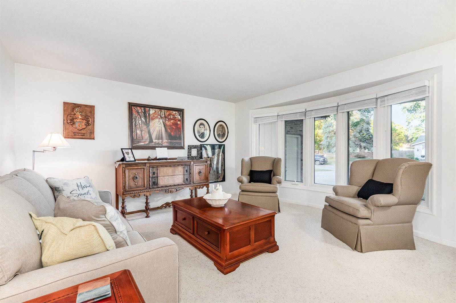 8163 Greenridge Drive, Jenison, MI 49428