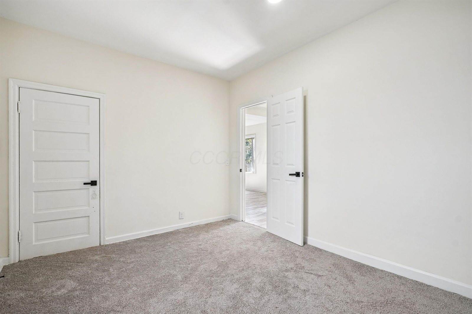 75 North Terrace Avenue, Columbus, OH 43204