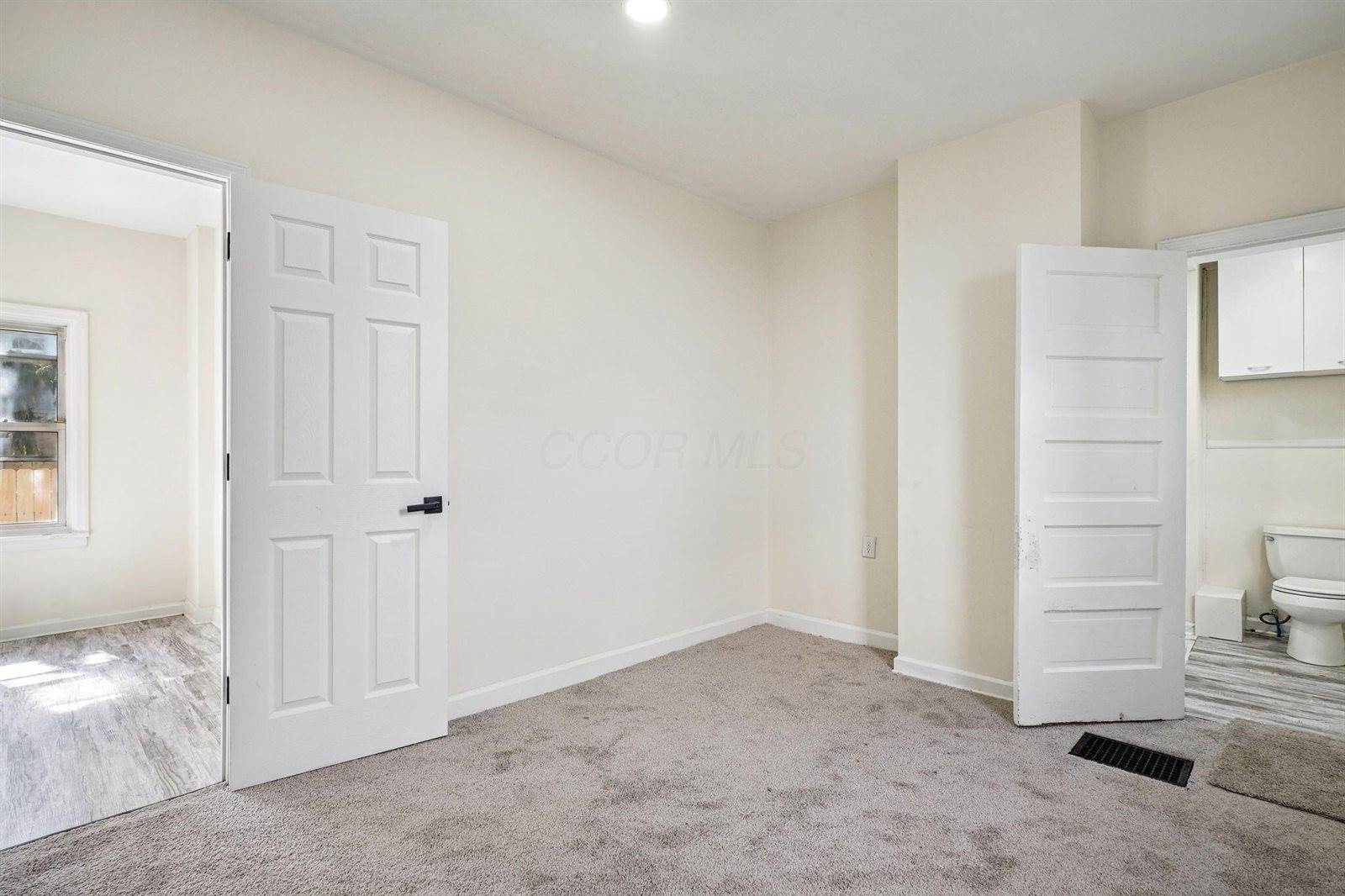 75 North Terrace Avenue, Columbus, OH 43204