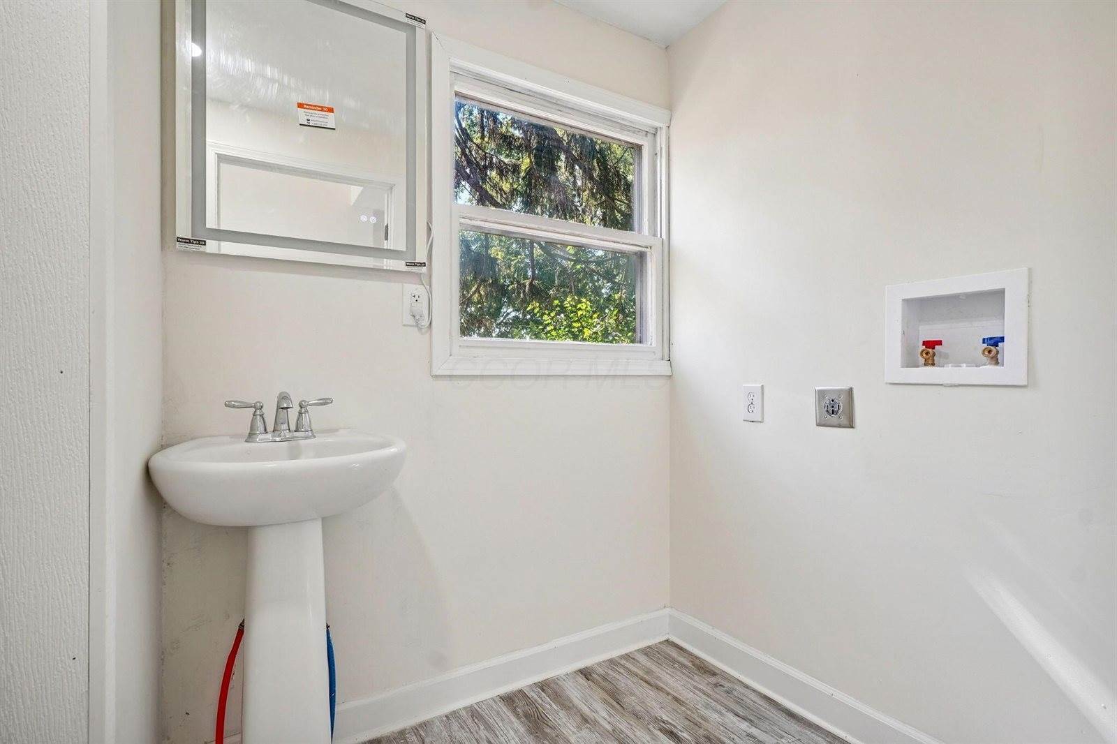 75 North Terrace Avenue, Columbus, OH 43204