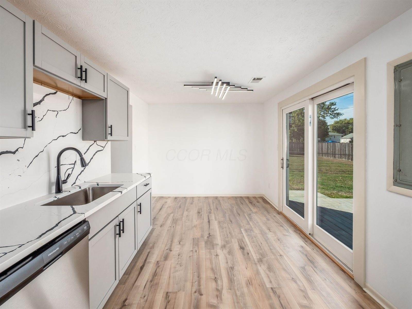 904 Kyle Avenue, Columbus, OH 43207