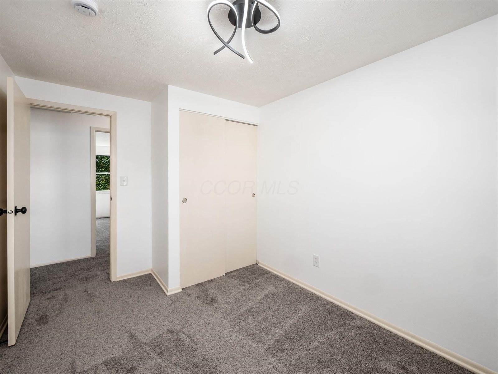 904 Kyle Avenue, Columbus, OH 43207