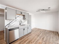 904 Kyle Avenue, Columbus, OH 43207
