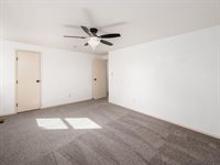 904 Kyle Avenue, Columbus, OH 43207