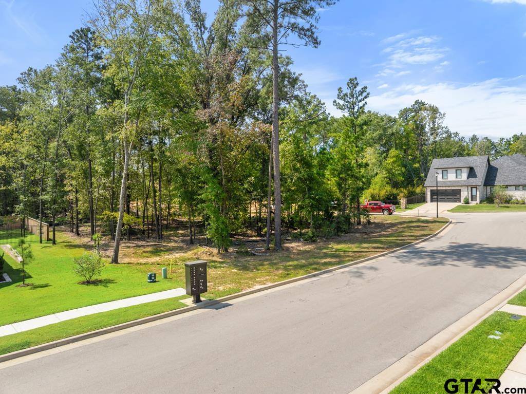 2348 Hidden Creek Trail, Tyler, TX 75703