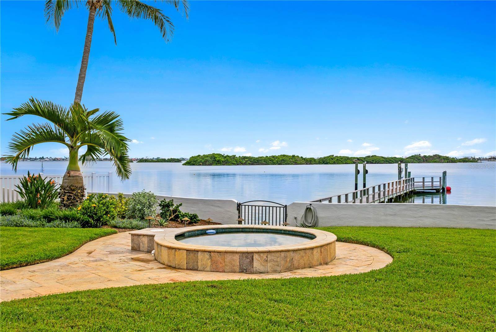 8488 35TH Avenue North, Saint Petersburg, FL 33710