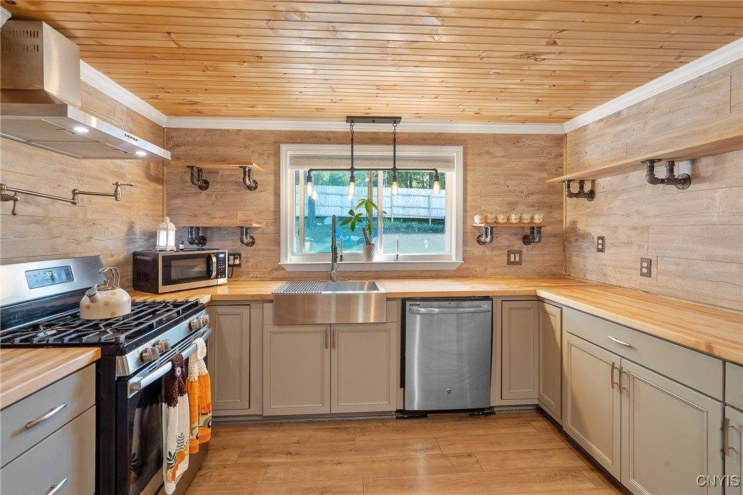 304 Southfield Drive, Manlius, NY 13066