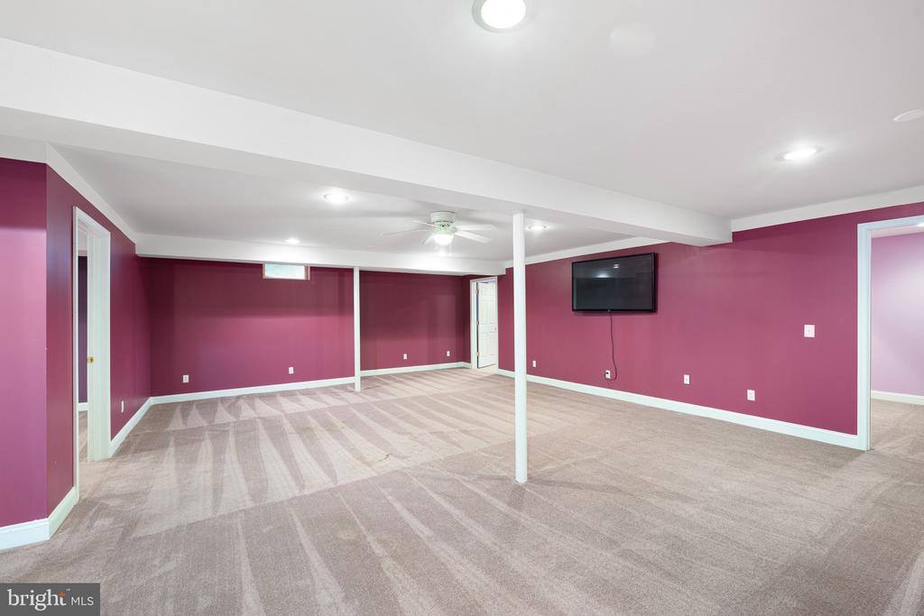 97 Ponds Edge Court, Felton, DE 19943