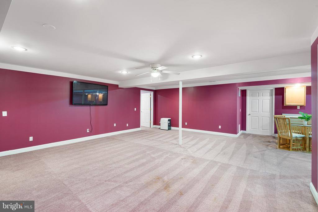 97 Ponds Edge Court, Felton, DE 19943