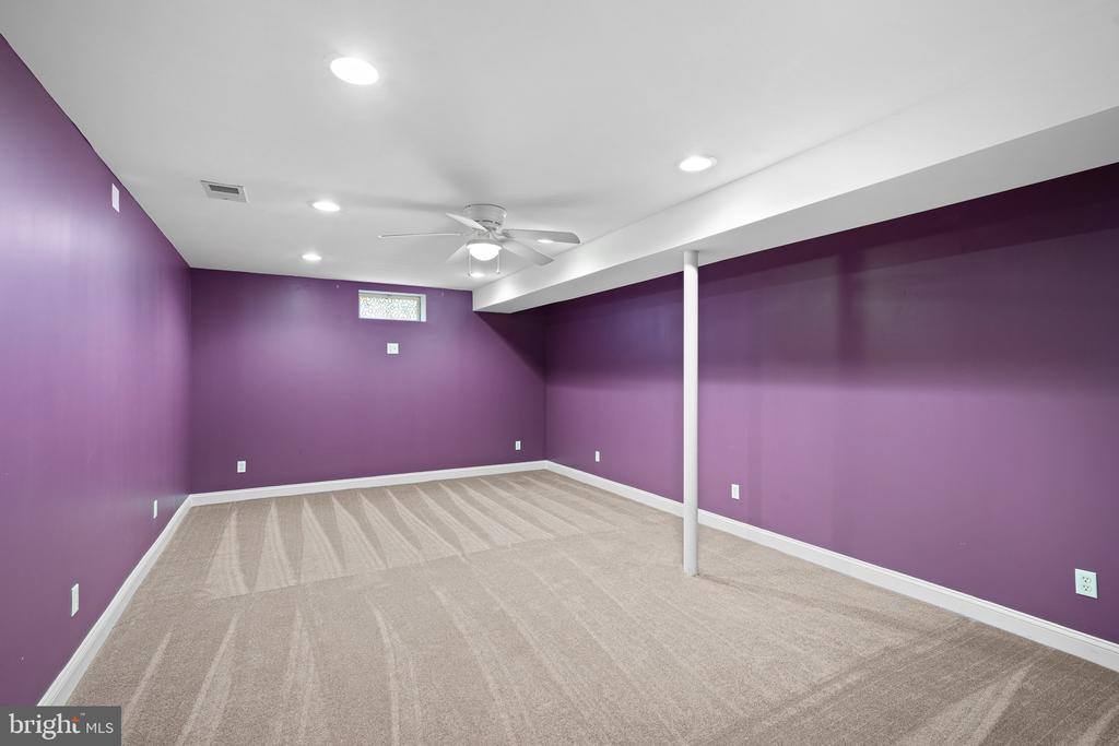 97 Ponds Edge Court, Felton, DE 19943