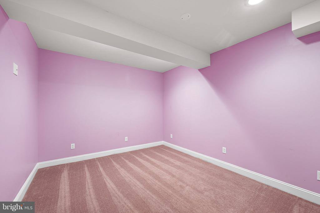 97 Ponds Edge Court, Felton, DE 19943