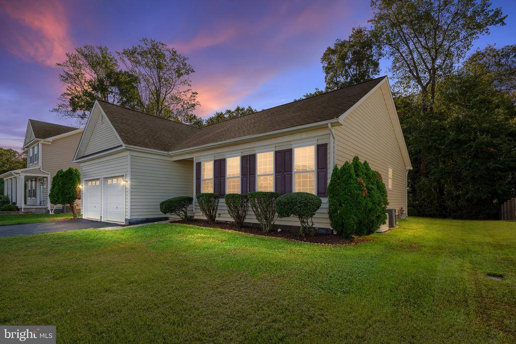 97 Ponds Edge Court, Felton, DE 19943