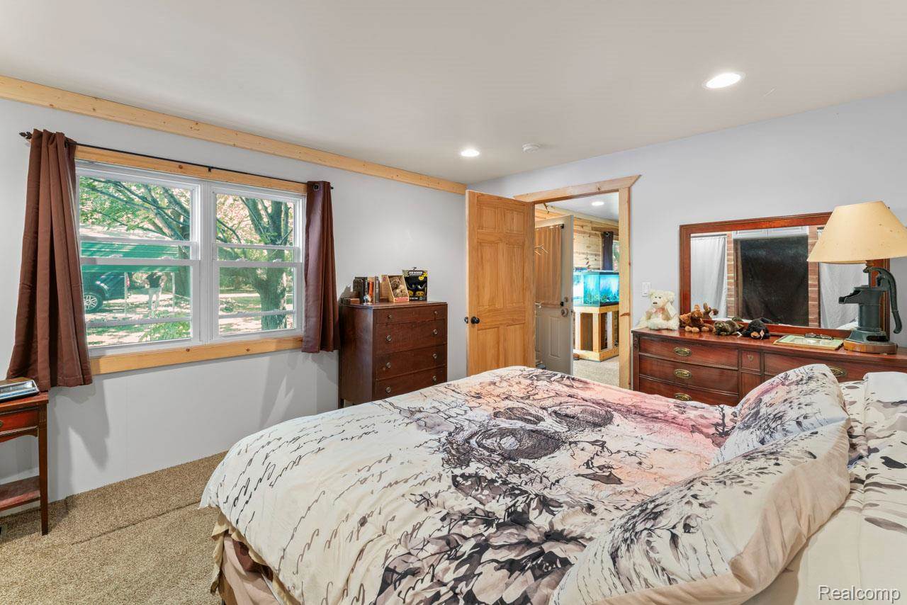 9631 Byron Road, CohoctahTownship_Livingston, MI 48855