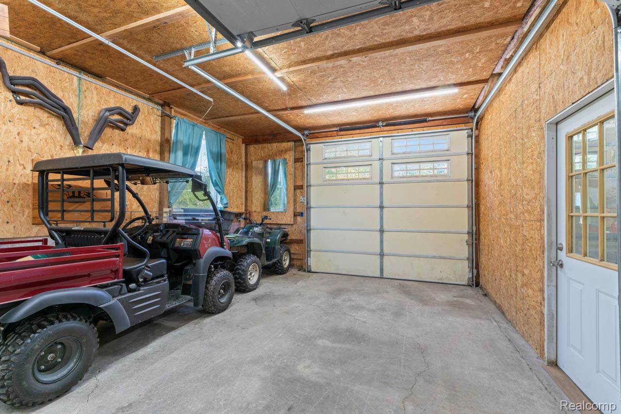 9631 Byron Road, CohoctahTownship_Livingston, MI 48855