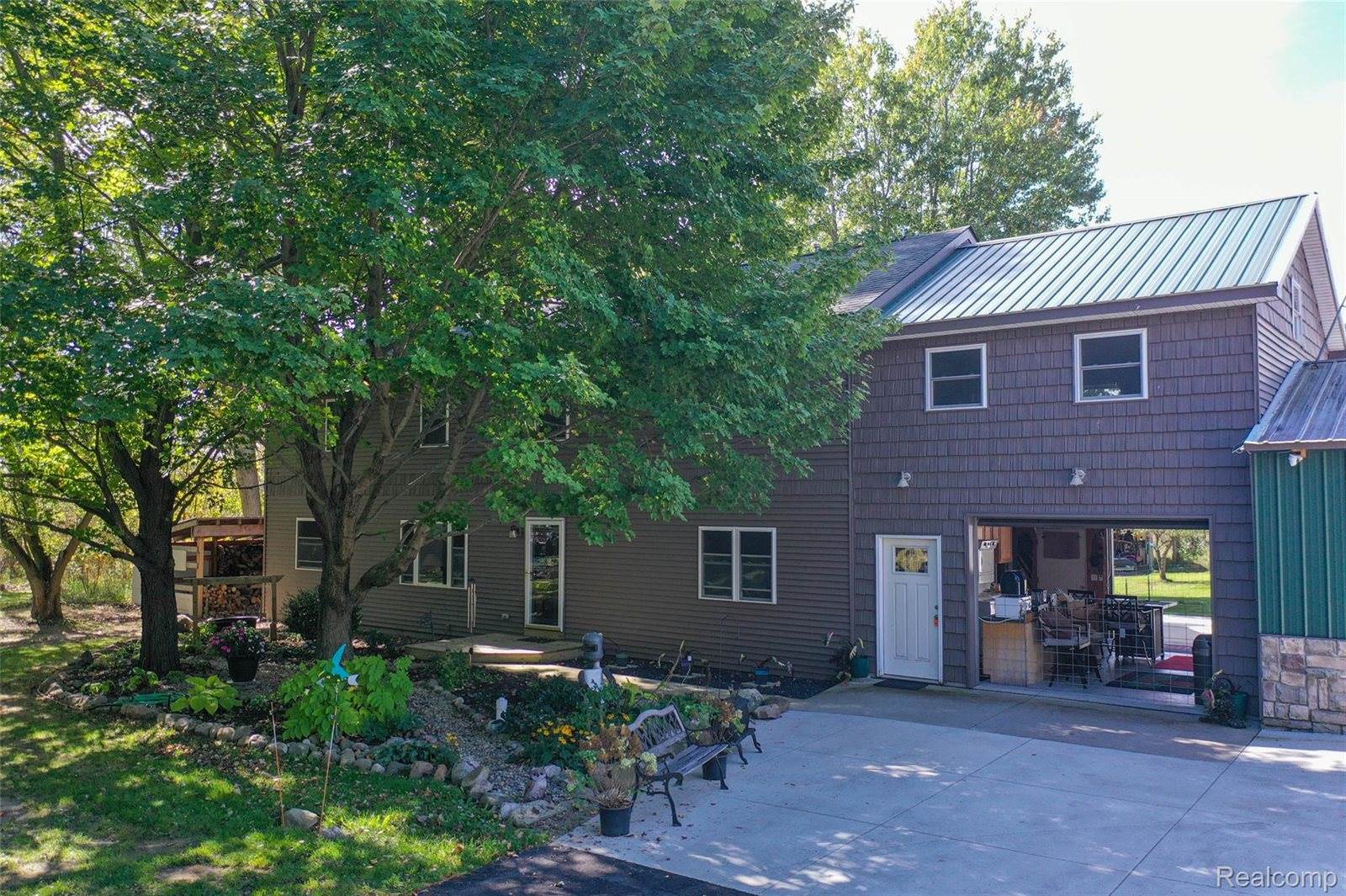 9631 Byron Road, CohoctahTownship_Livingston, MI 48855