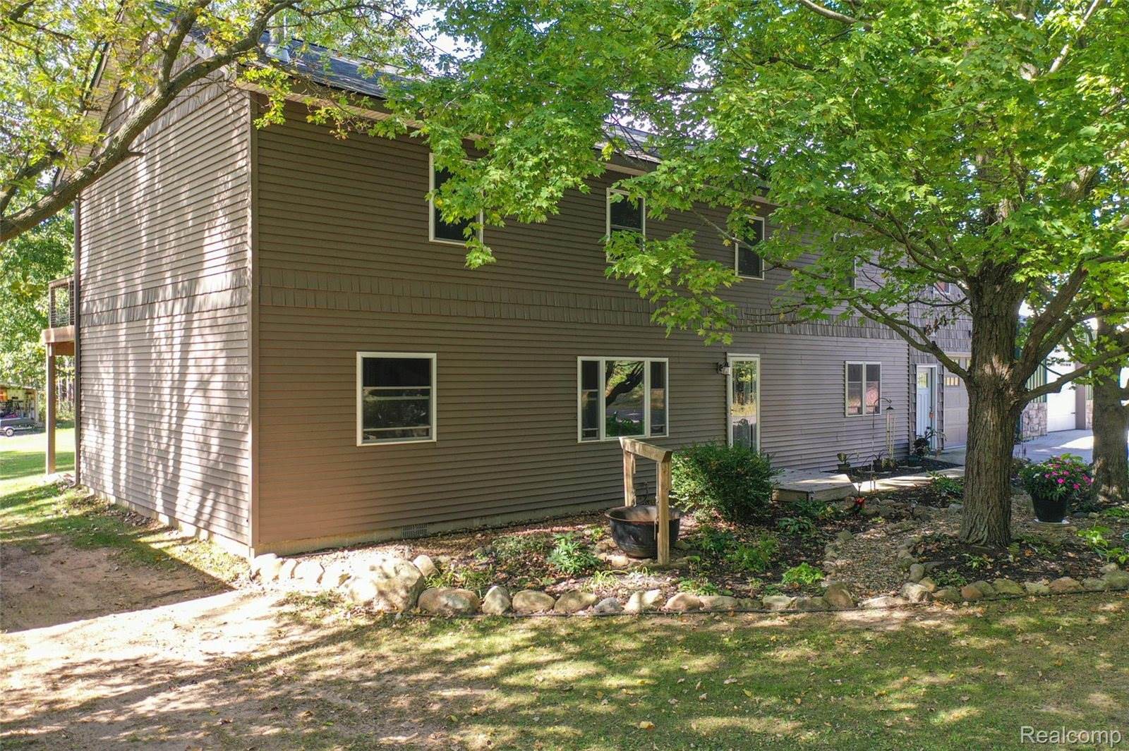 9631 Byron Road, CohoctahTownship_Livingston, MI 48855