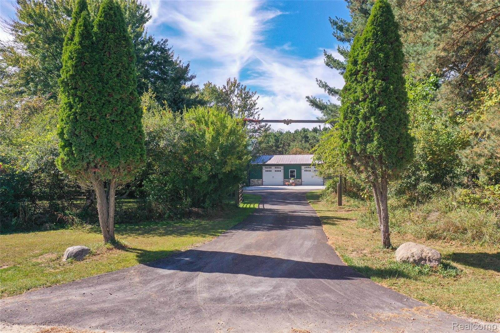 9631 Byron Road, CohoctahTownship_Livingston, MI 48855