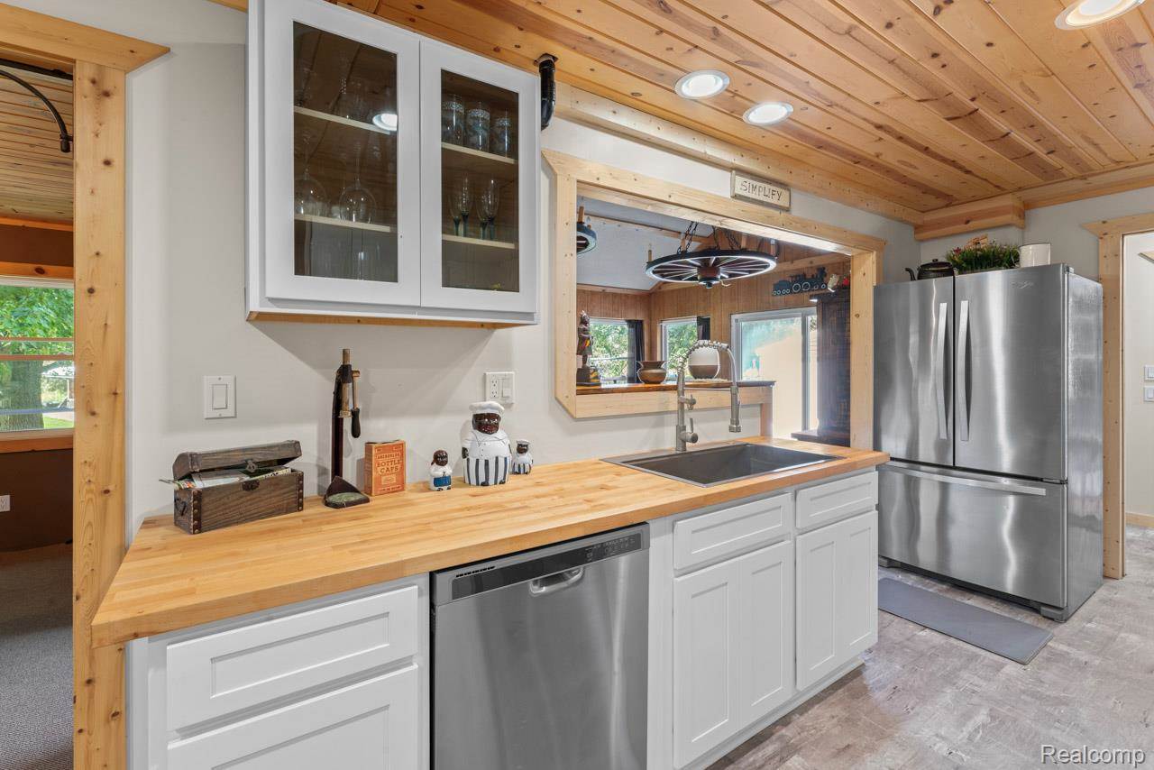 9631 Byron Road, CohoctahTownship_Livingston, MI 48855