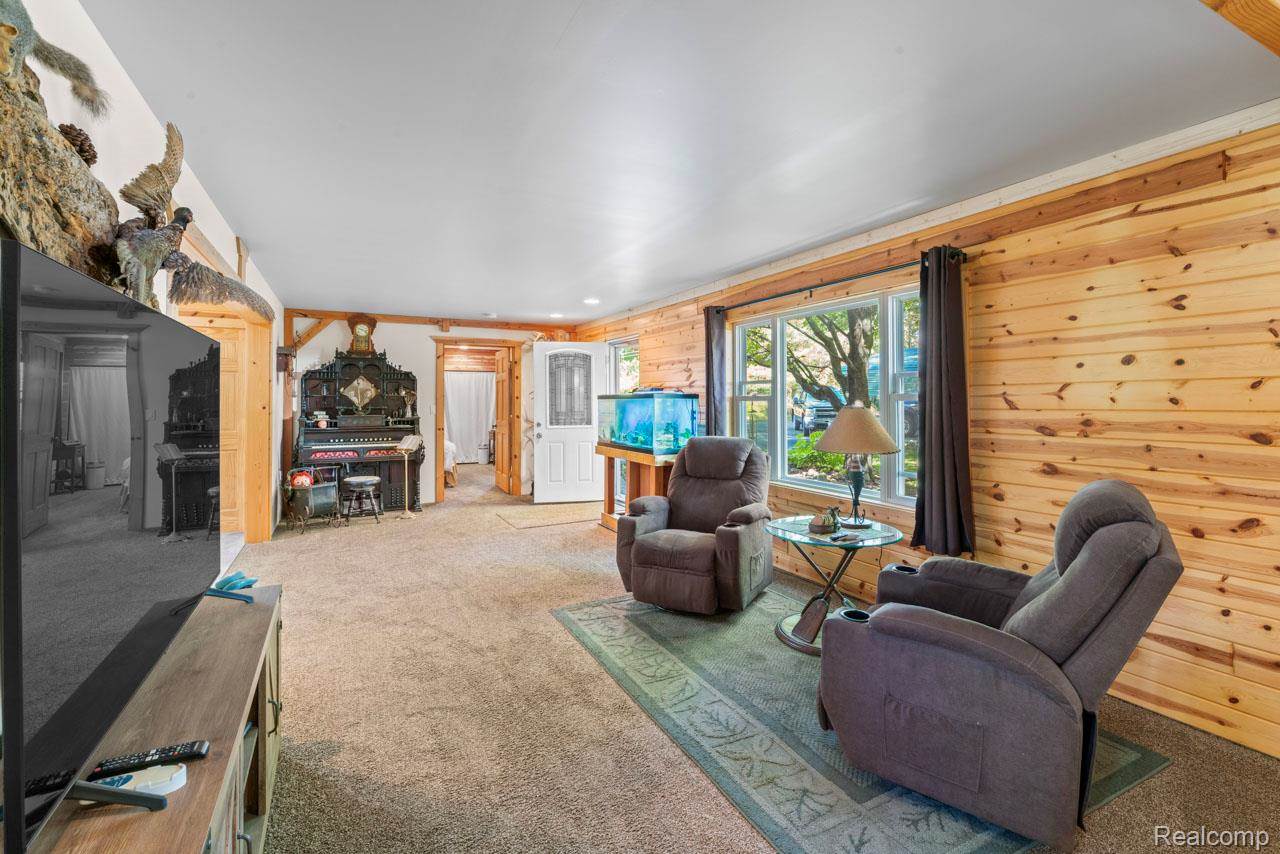 9631 Byron Road, CohoctahTownship_Livingston, MI 48855