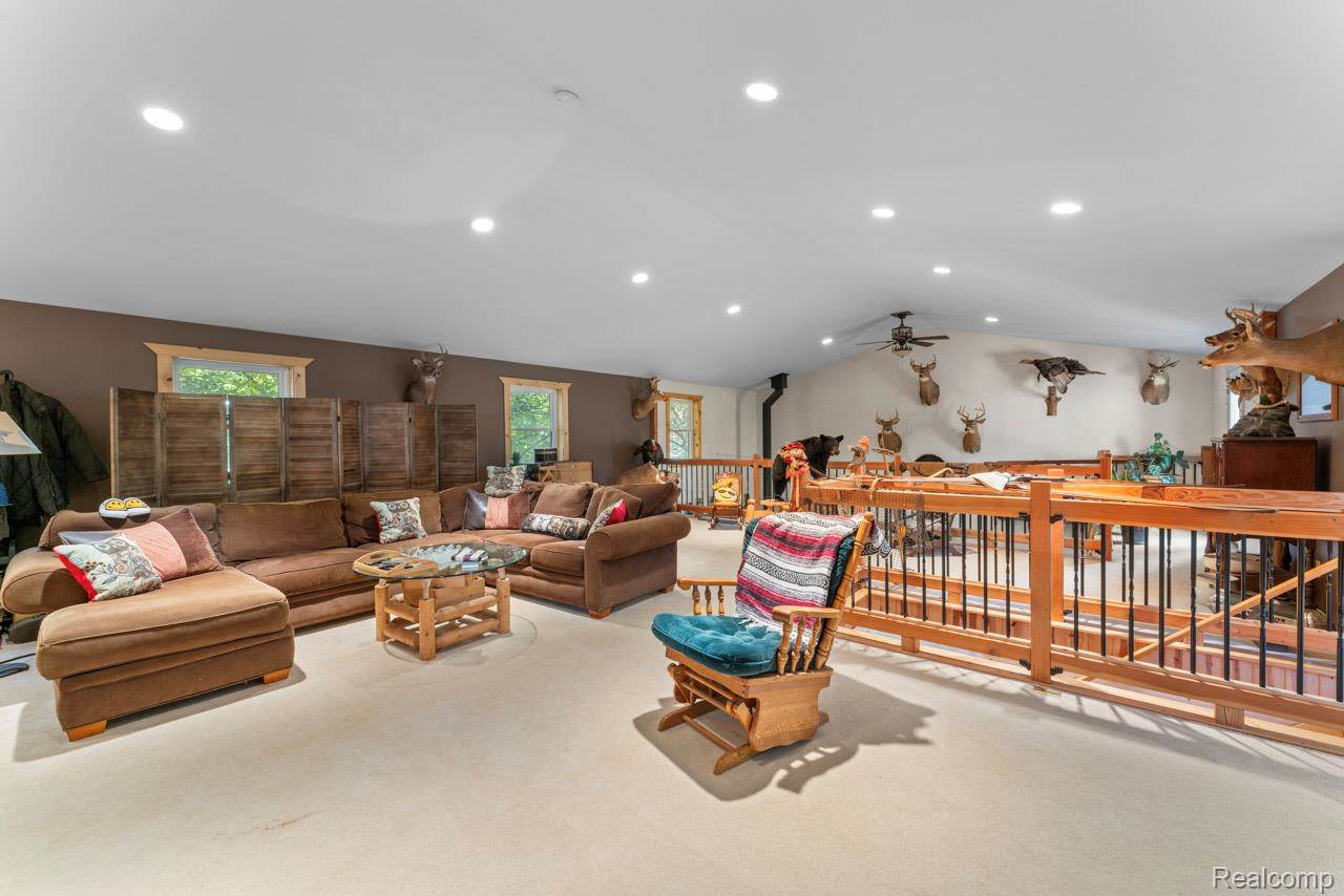 9631 Byron Road, CohoctahTownship_Livingston, MI 48855