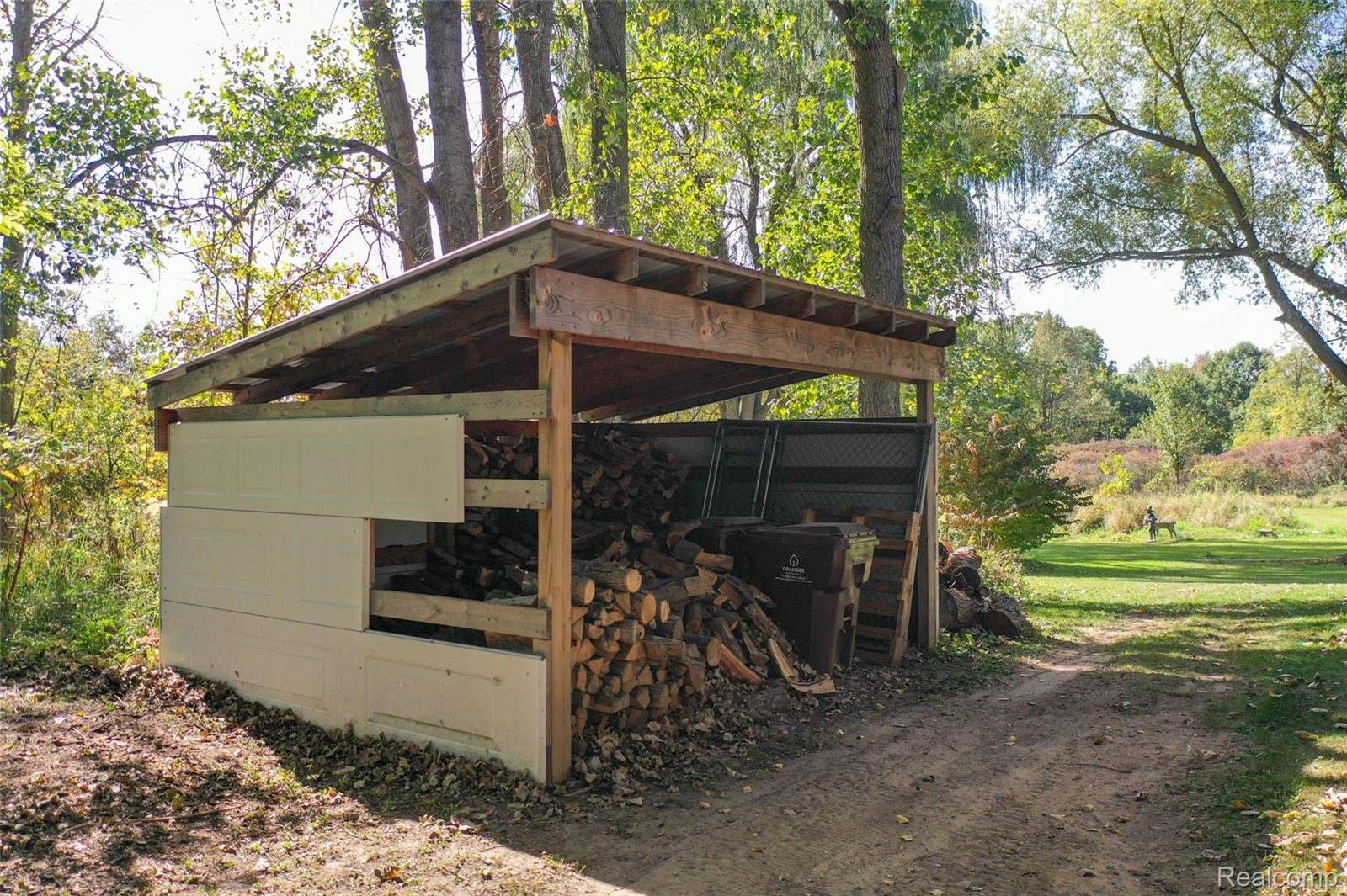 9631 Byron Road, CohoctahTownship_Livingston, MI 48855