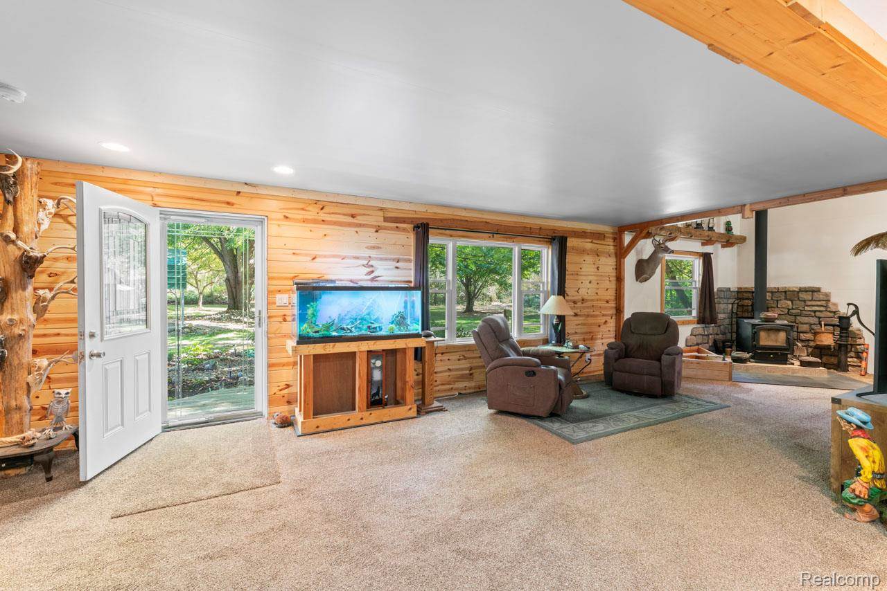 9631 Byron Road, CohoctahTownship_Livingston, MI 48855