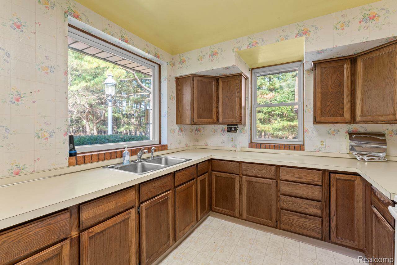 11180 Spencer Road, BrightonCity_Livingston, MI 48114