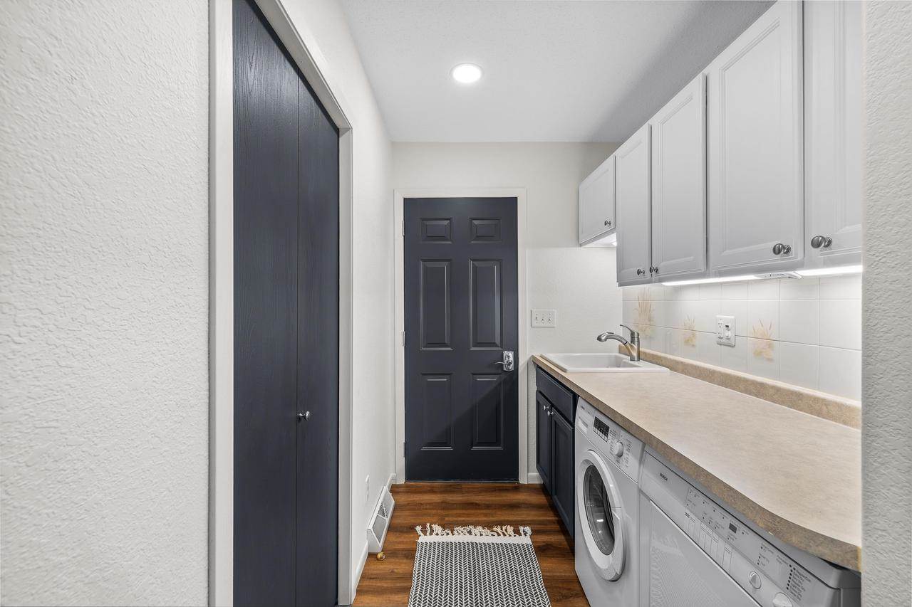 2201 W Breezewood Court, Plover, WI 54467