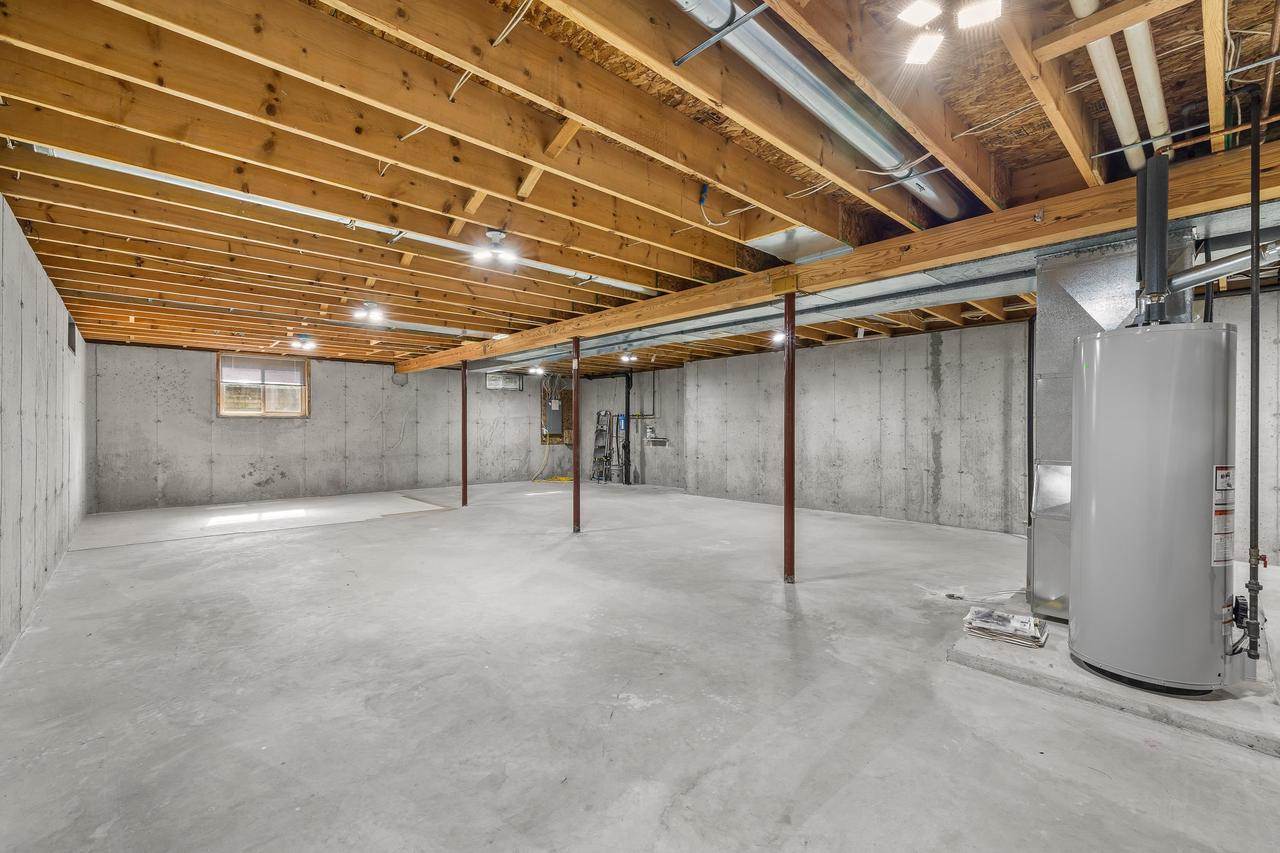 2201 W Breezewood Court, Plover, WI 54467