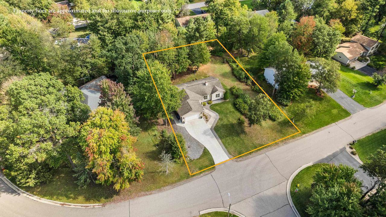 2201 W Breezewood Court, Plover, WI 54467