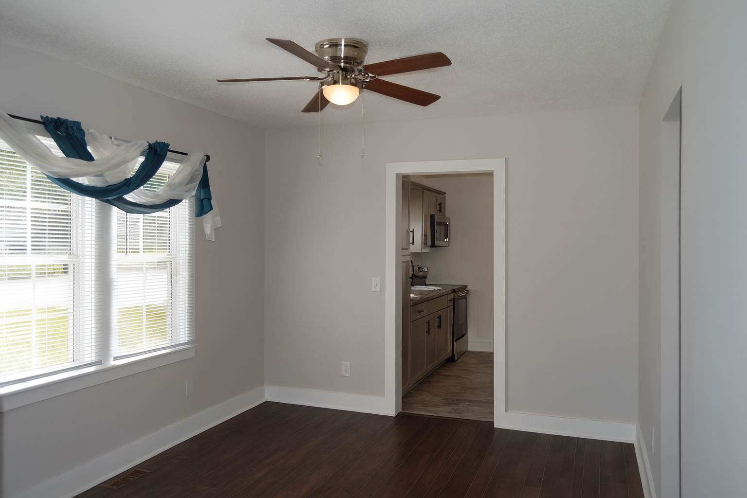 347 Cedar St, Roanoke Rapids, NC 27870