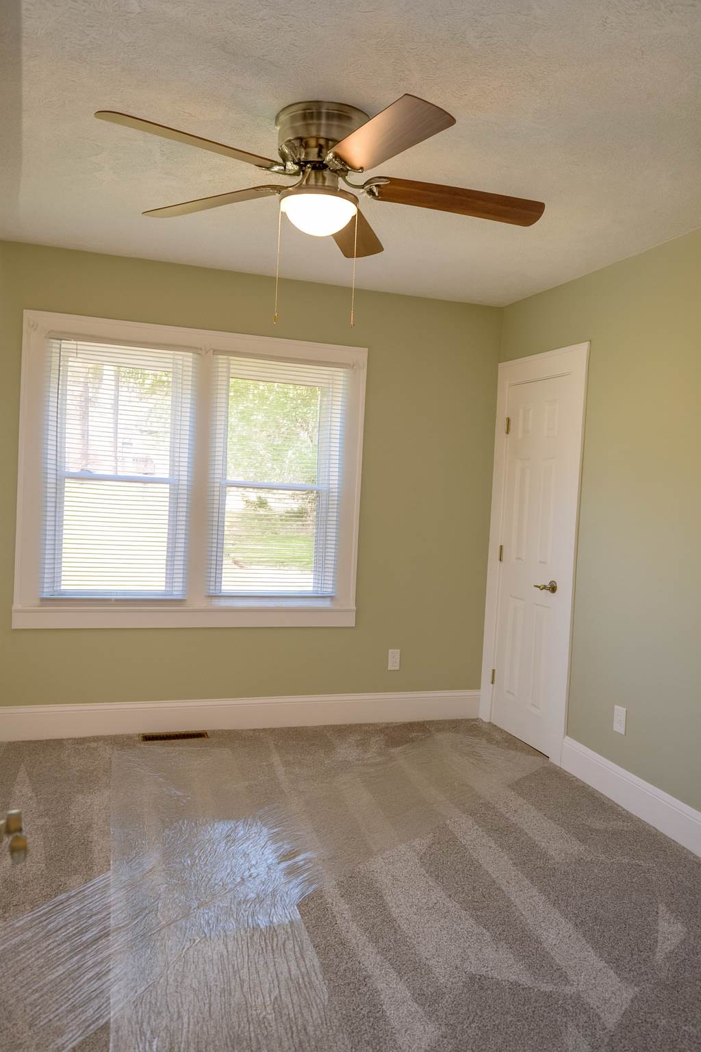 347 Cedar St, Roanoke Rapids, NC 27870