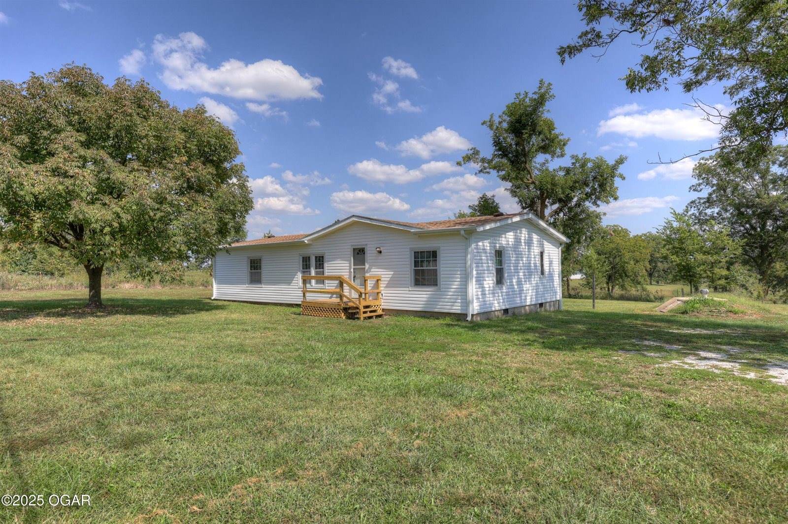 2036 Kentucky Road, Seneca, MO 64865