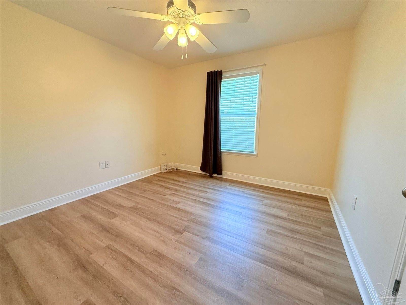 5819 Hermitage Cir, Milton, FL 32570