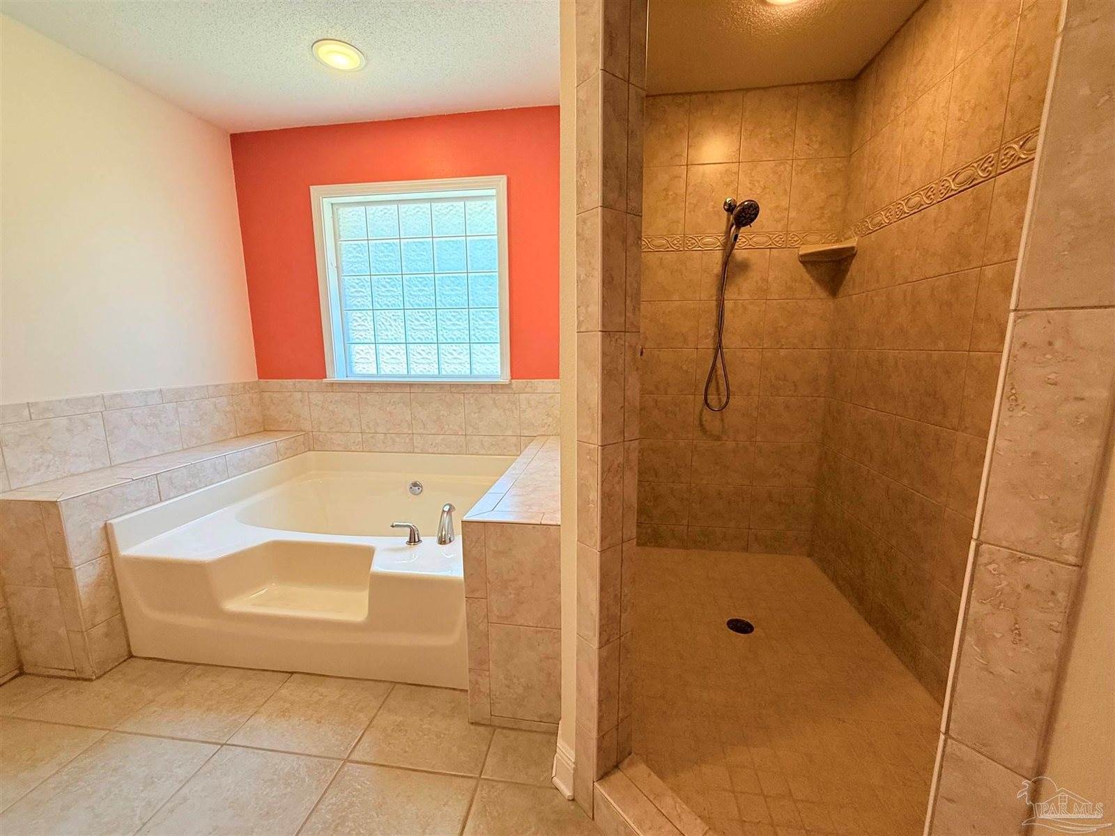 5819 Hermitage Cir, Milton, FL 32570