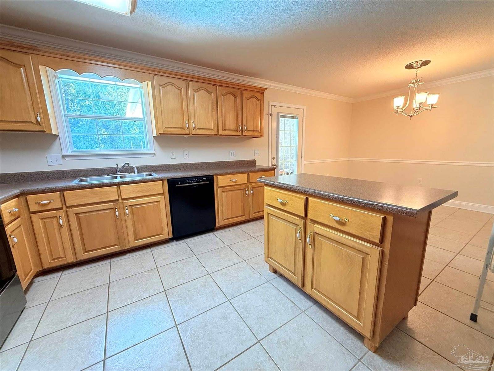 5819 Hermitage Cir, Milton, FL 32570