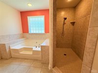 5819 Hermitage Cir, Milton, FL 32570