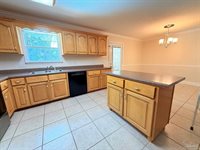 5819 Hermitage Cir, Milton, FL 32570