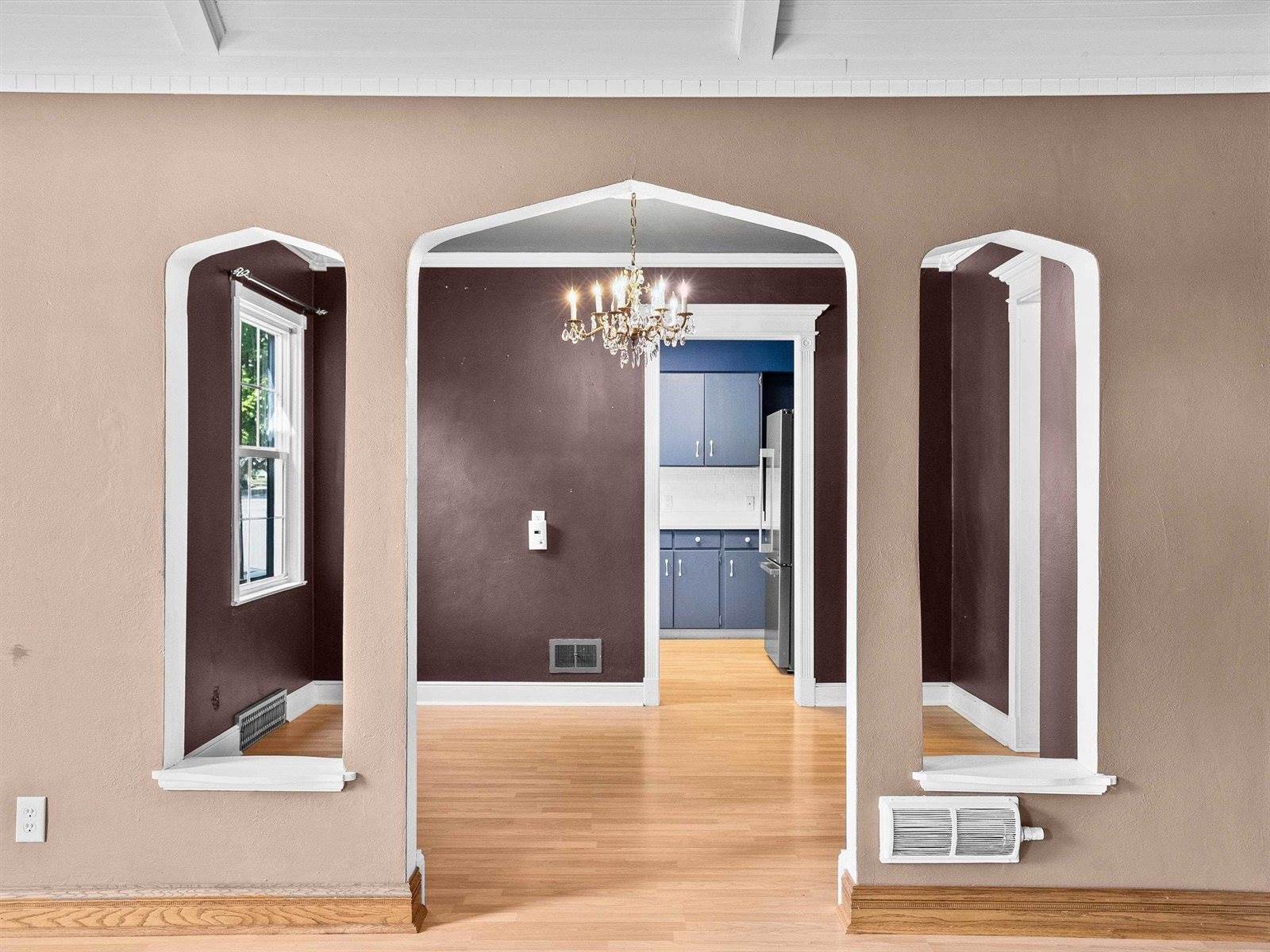 907 S Oak Avenue, Marshfield, WI 54449