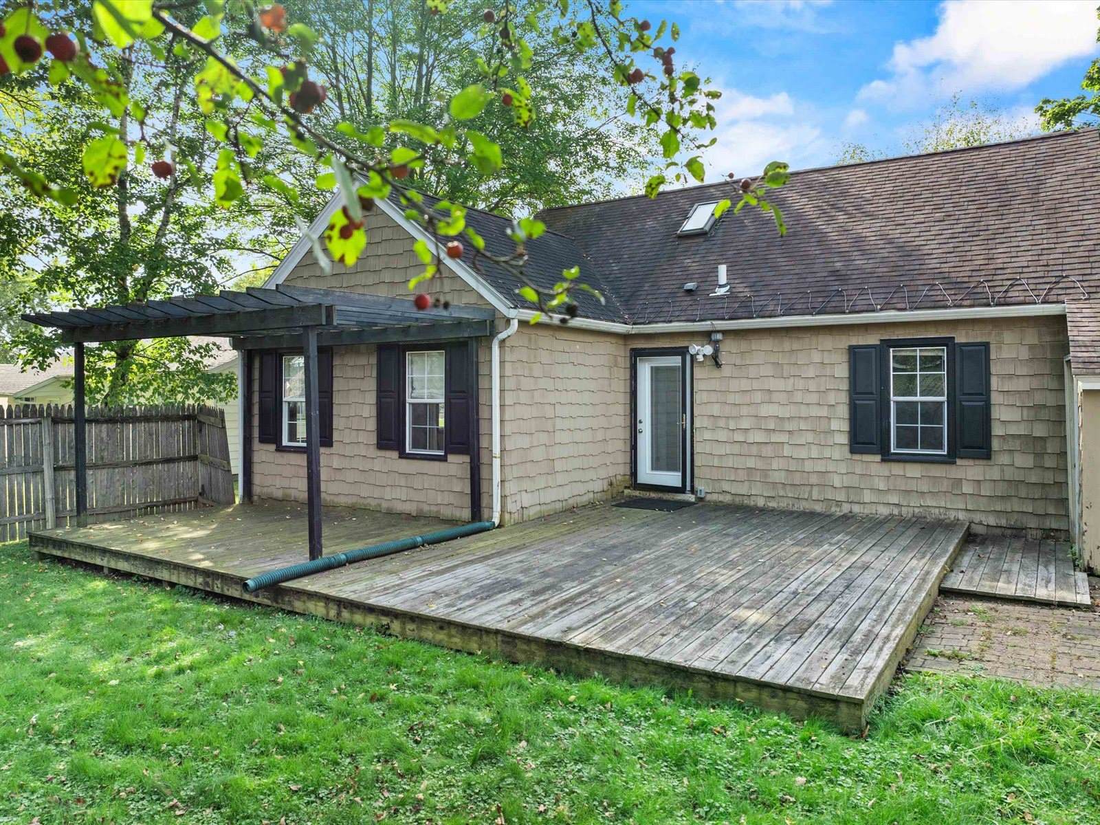 907 S Oak Avenue, Marshfield, WI 54449