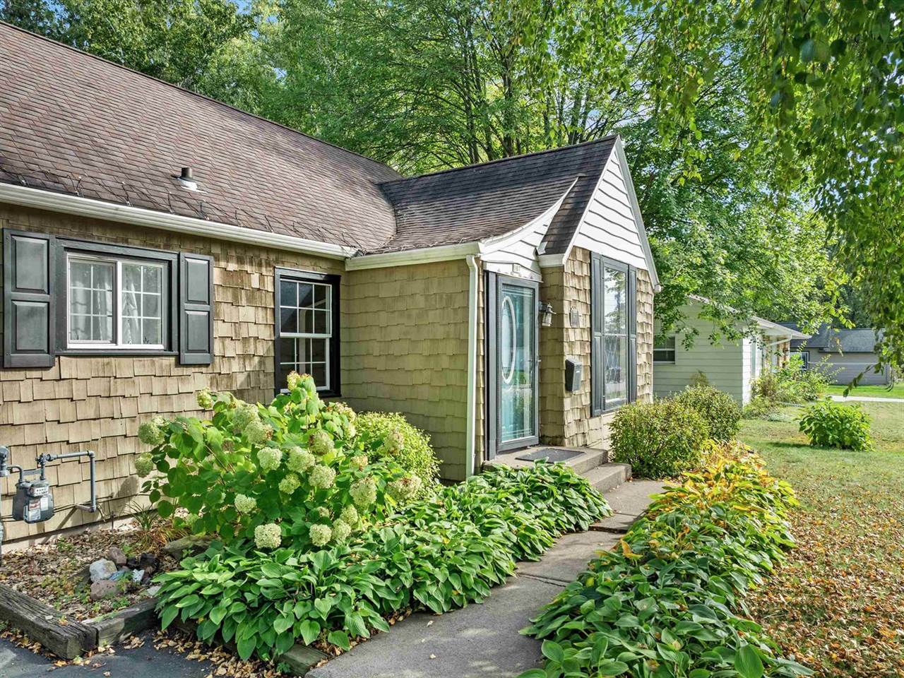 907 S Oak Avenue, Marshfield, WI 54449