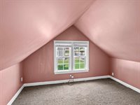 907 S Oak Avenue, Marshfield, WI 54449