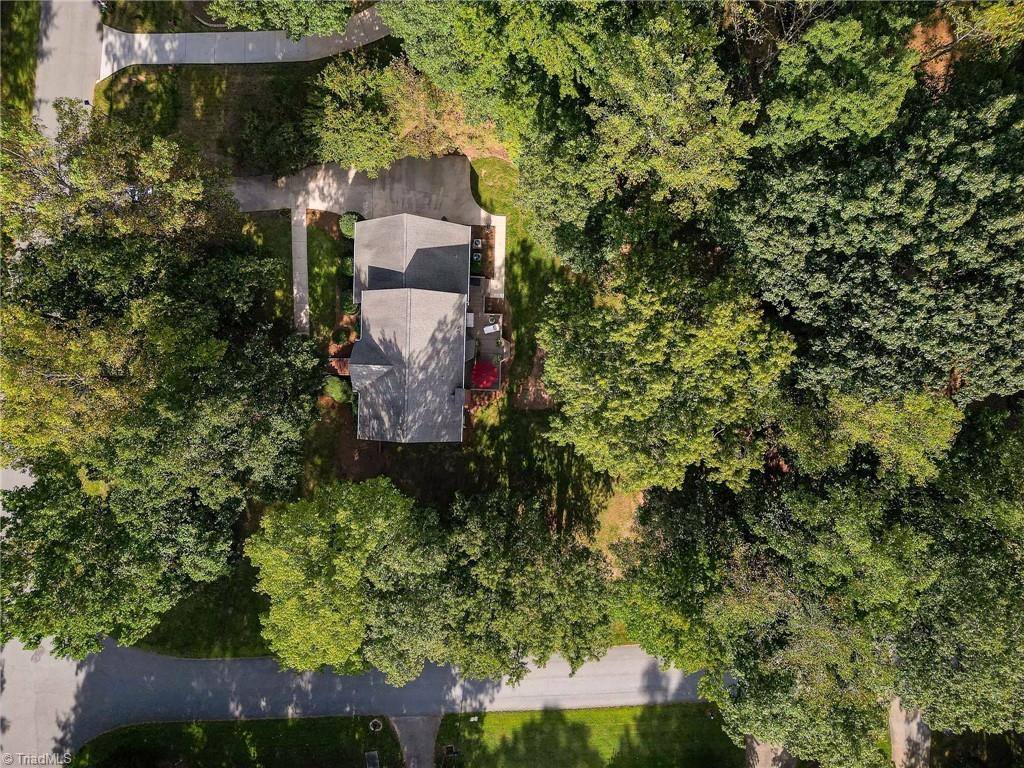 5642 Regents Park Road, Kernersville, NC 27284