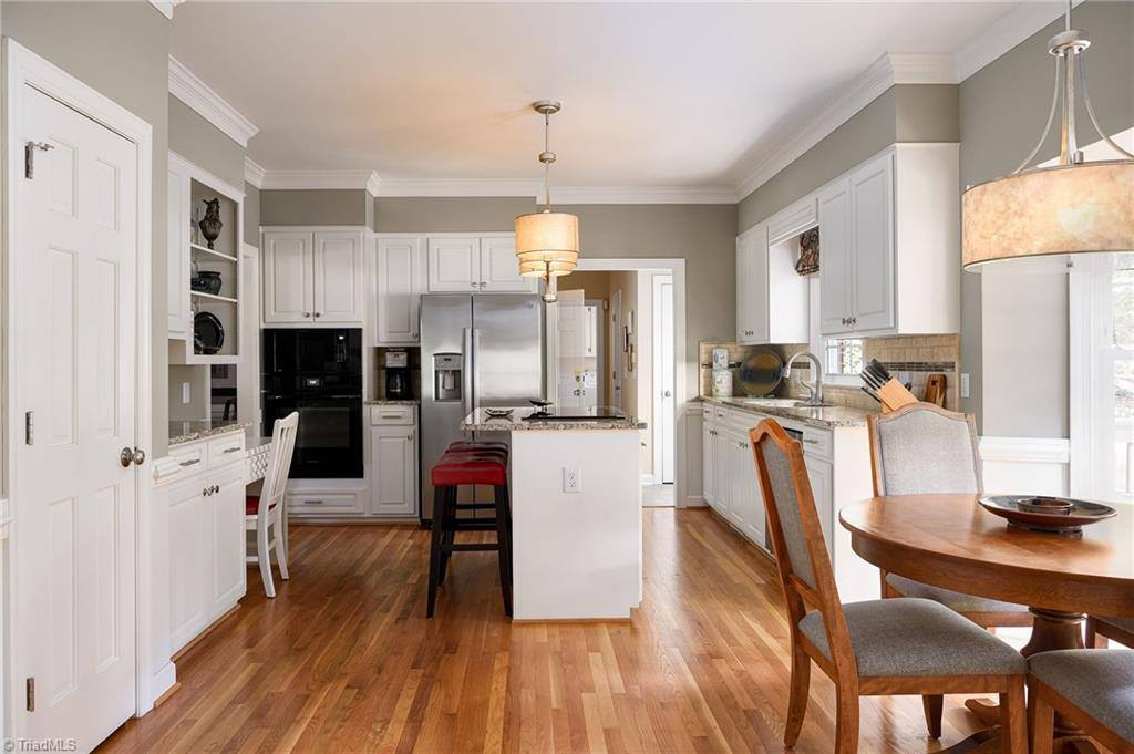 5642 Regents Park Road, Kernersville, NC 27284