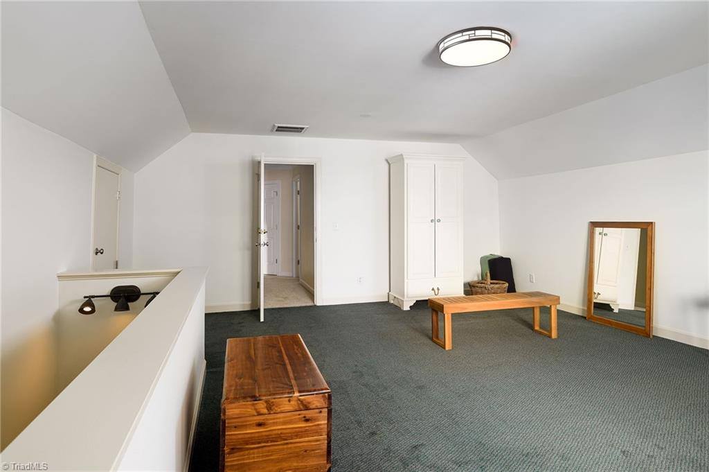 5642 Regents Park Road, Kernersville, NC 27284