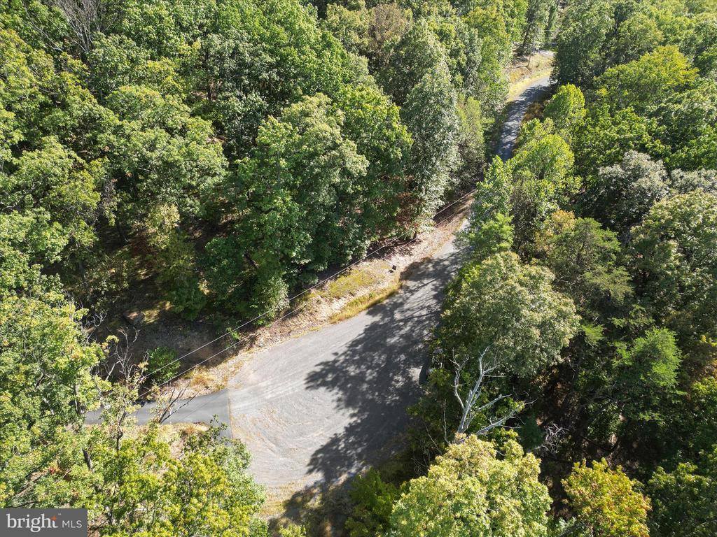 Potters Court, Gerrardstown, WV 25420