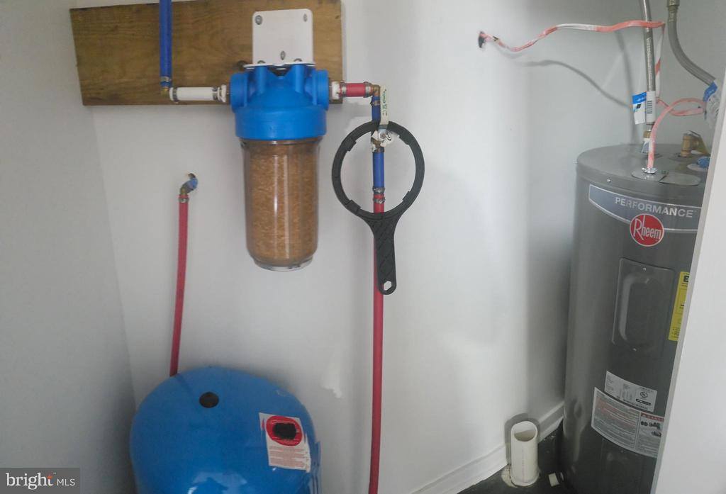 8513 Wilderness Woods, Rhoadesville, VA 22542