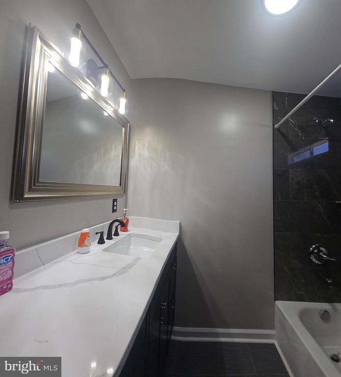 8513 Wilderness Woods, Rhoadesville, VA 22542