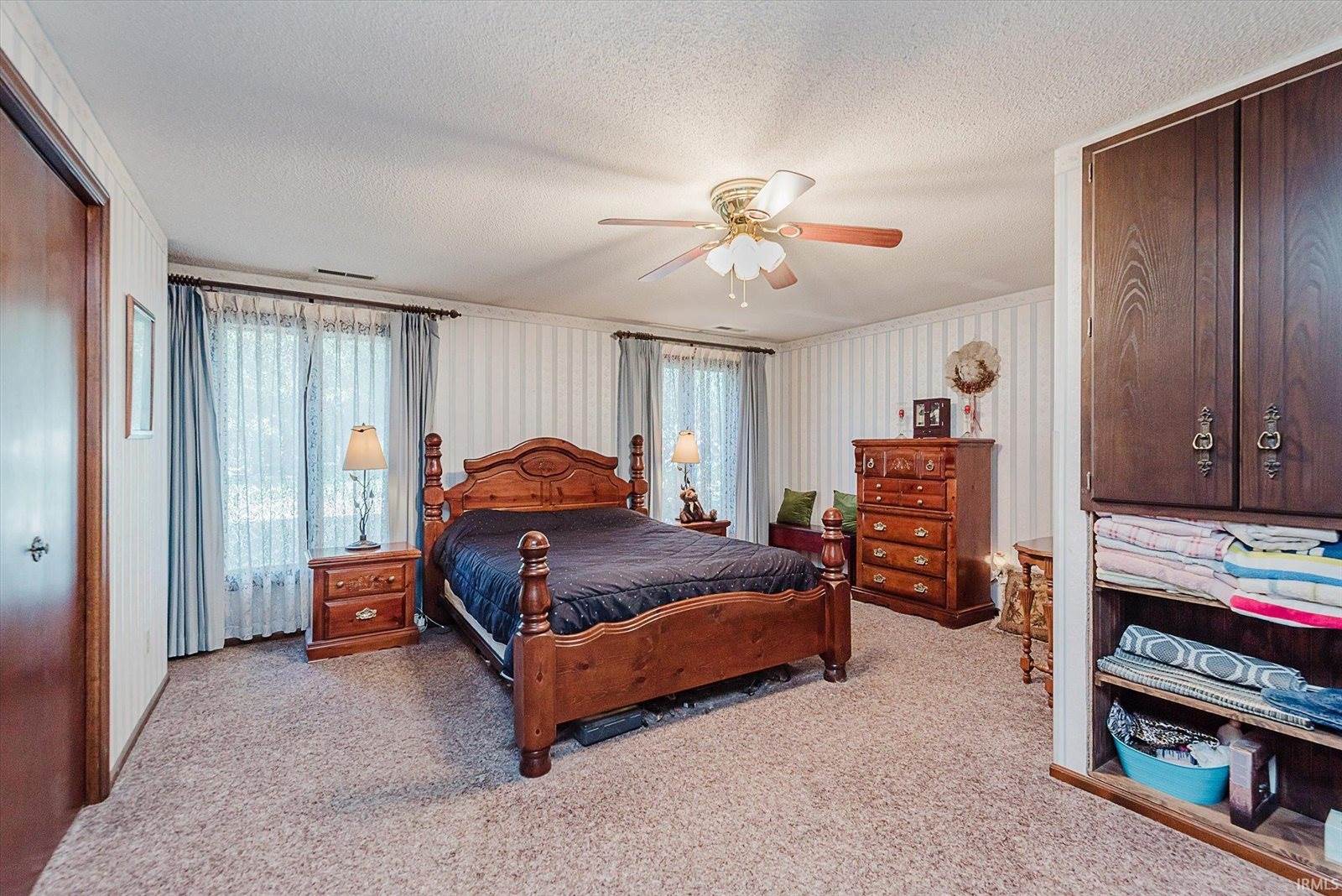 40 Maple Court, Hartford City, IN 47348