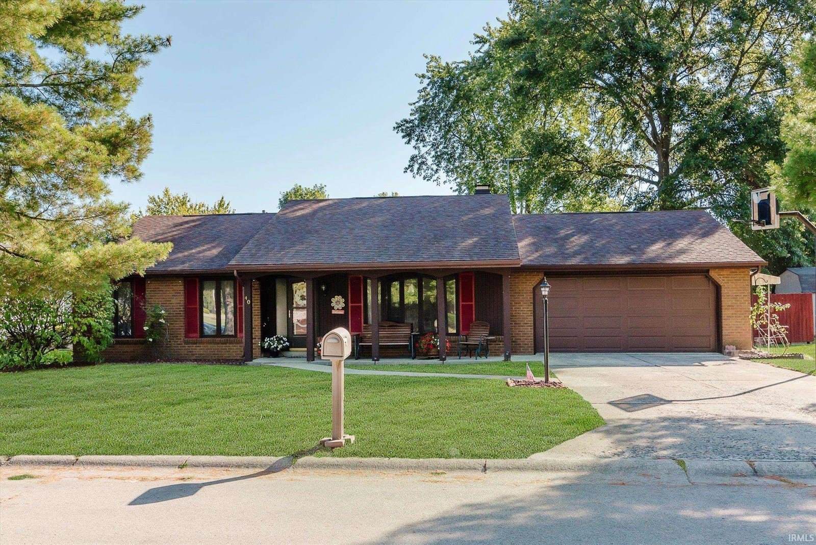 40 Maple Court, Hartford City, IN 47348